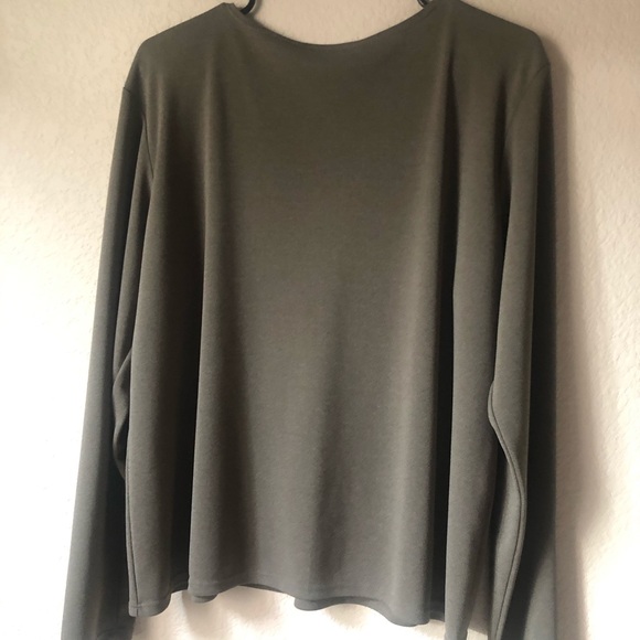 Women’s Van Heusen Sweater - Picture 3 of 6